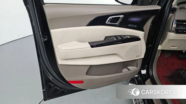 Kia Carnival 4th generation id 4355381 из Кореи 16