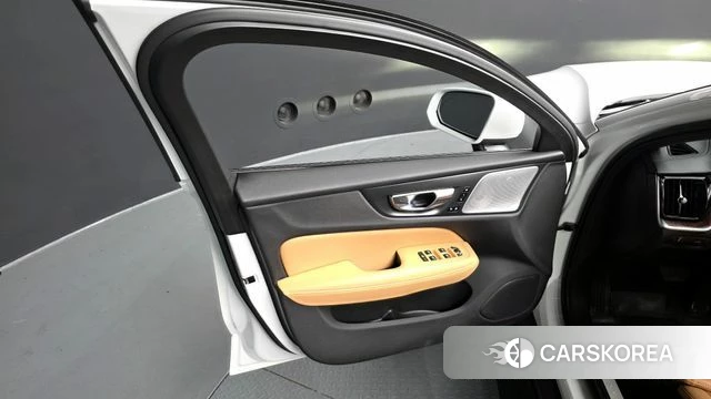Volvo V60 Cross-Country 2nd Generation id 4330619 из Кореи 16