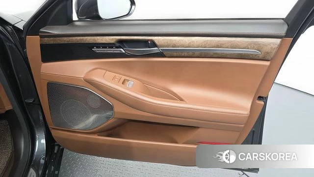 Genesis G90 id 4508302 из Кореи 16