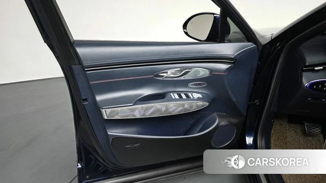 Genesis GV70 id 4231646 из Кореи 16