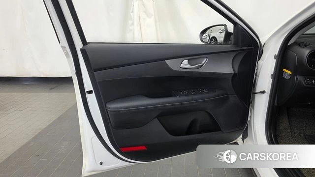 Kia Come New K3 id 4508035 из Кореи 16