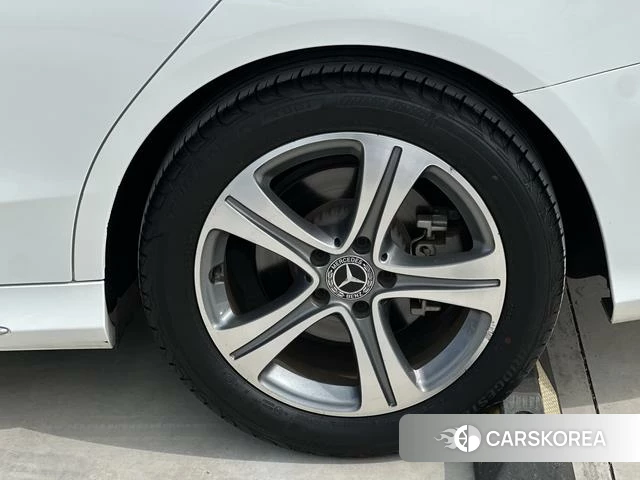 Mercedes-Benz Class C id 4239283 из Китая 16