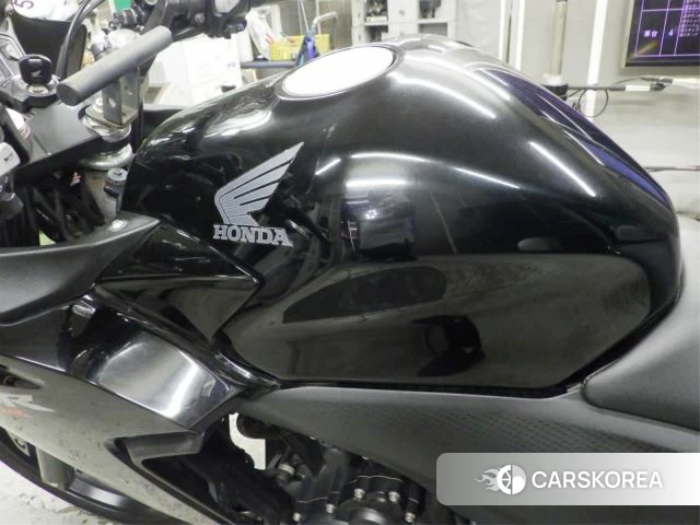 Honda CBR400R id 3946949 из Японии 16