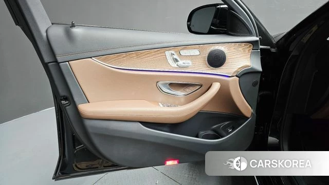 Mercedes-Benz E-Class W213 id 4360779 из Кореи 16