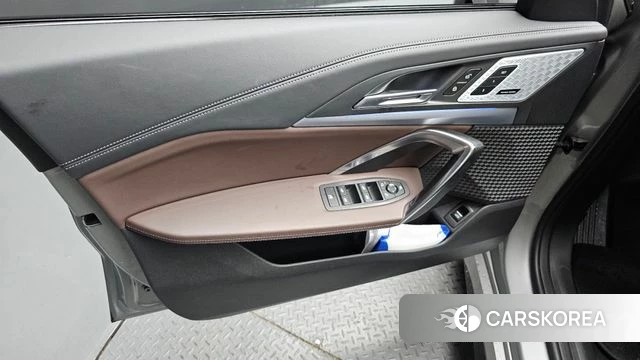 BMW iX1 (U11) id 4560404 из Кореи 16
