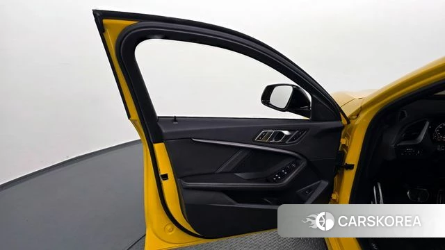 BMW 1 Series (F40) id 4201983 из Кореи 16