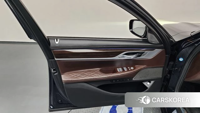 BMW 7 Series (G11) id 4595458 из Кореи 16