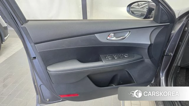 Kia Come New K3 id 4872946 из Кореи 16