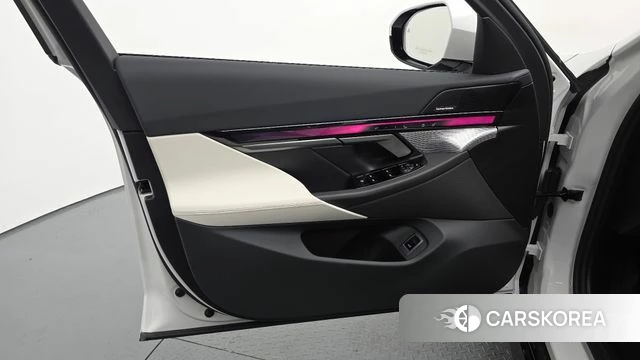 BMW 5 Series (G60) id 4229841 из Кореи 16