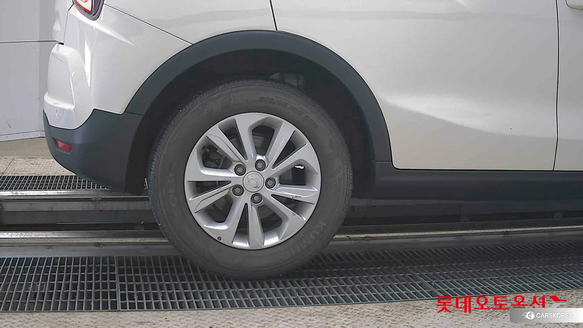 SsangYong Tivoli id 4419042 из Кореи 16