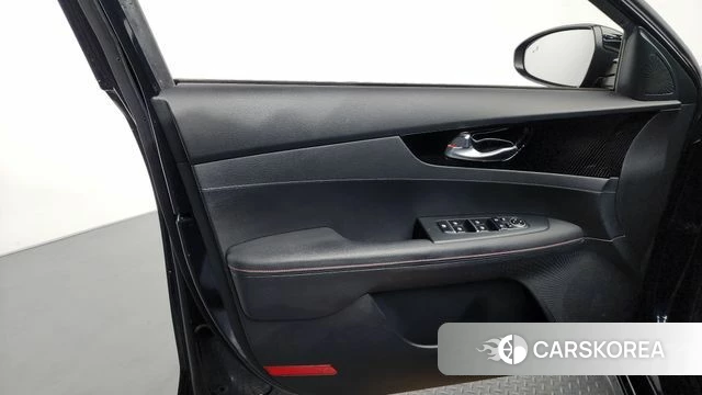 Kia Come New K3 id 4188187 из Кореи 16