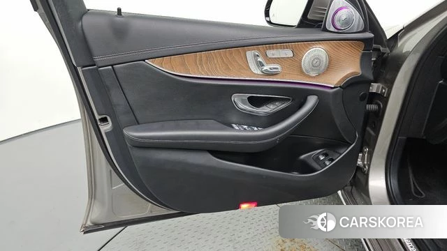 Mercedes-Benz E-Class W213 id 4688068 из Кореи 16