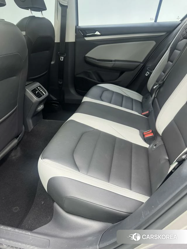 Volkswagen Bora id 4278605 из Китая 16