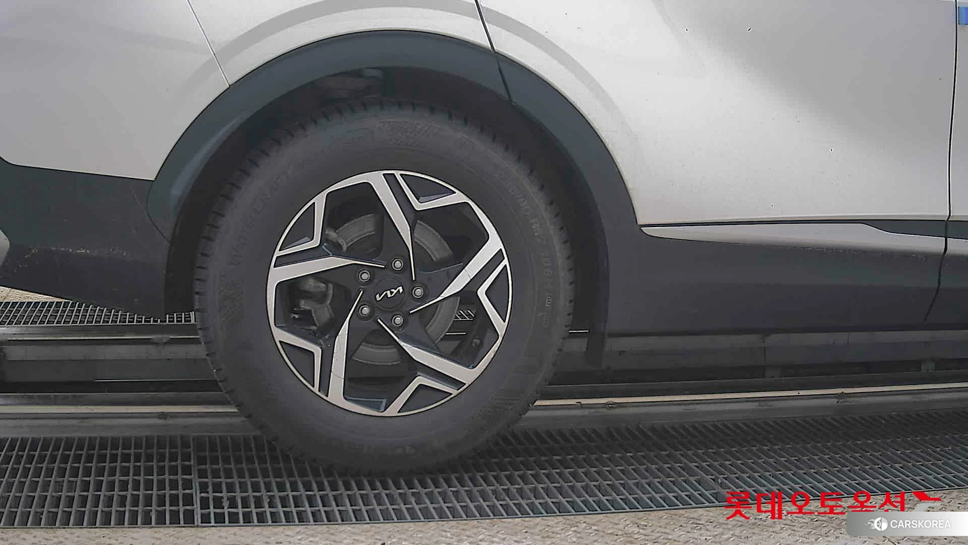 Kia Sportage id 4347372 из Кореи 16