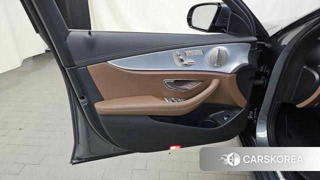 Mercedes-Benz E-Class W213 id 4434523 из Кореи 16