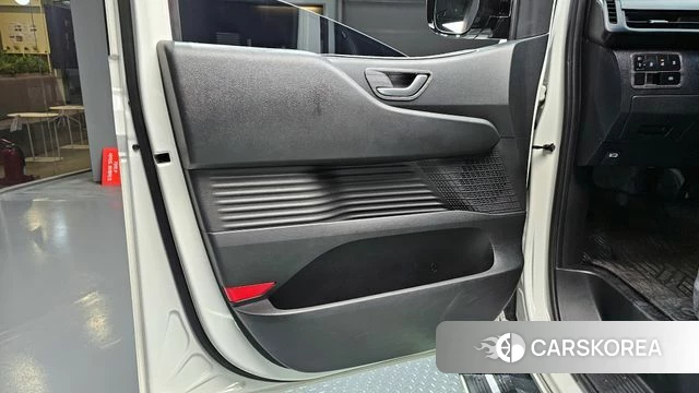 Hyundai Staria id 4267179 из Кореи 16