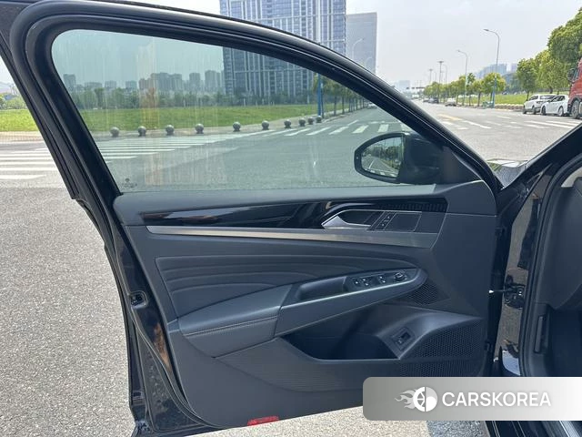 Volkswagen Passat id 4264497 из Китая 16