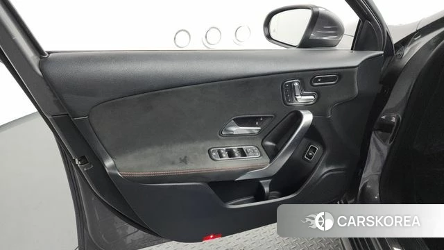 Mercedes-Benz A-Class W177 id 4604262 из Кореи 16