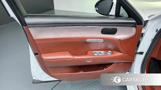 Genesis G90 (RS4) id 4354509 из Кореи 16