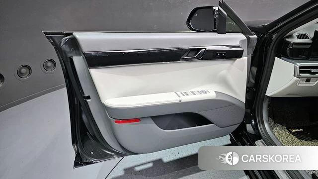 Hyundai Grandeur (GN7) id 4201613 из Кореи 16