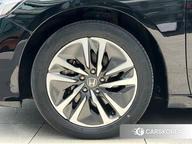 Honda Accord id 4314799 из Китая 16