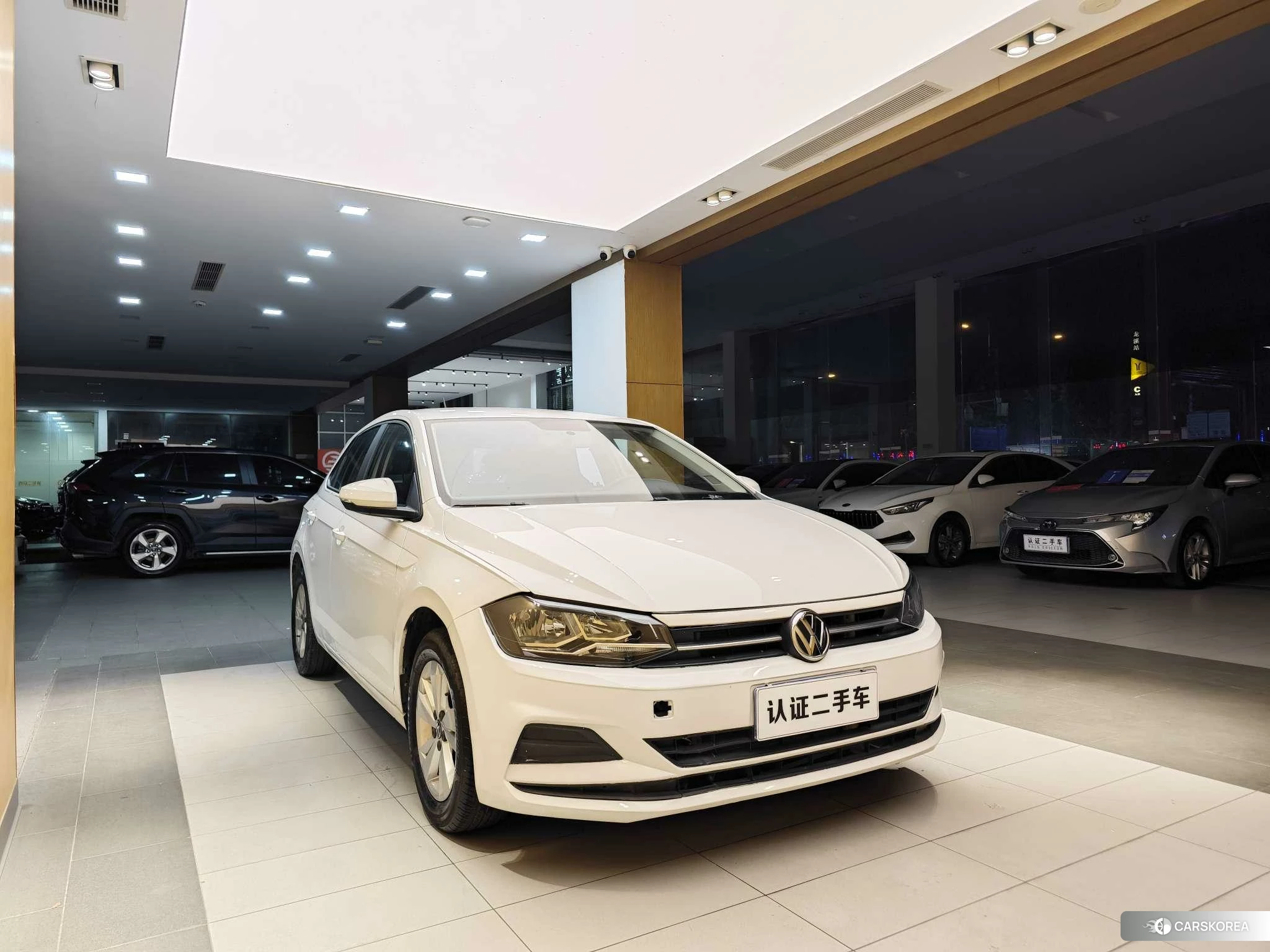 Volkswagen Polo id 4498888 из Китая 16