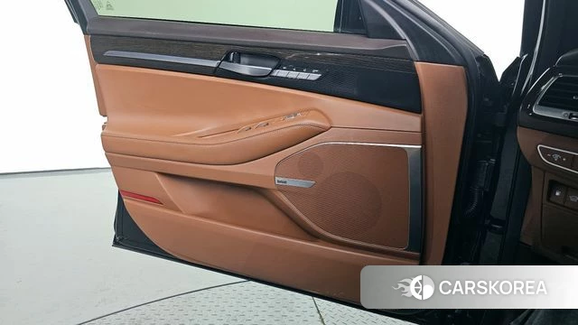 Genesis G90 id 4345222 из Кореи 16