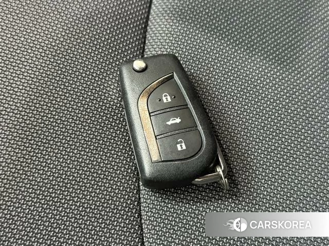 Toyota Corolla id 4254444 из Китая 16