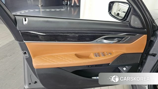BMW 7 Series (G11) id 4501131 из Кореи 16