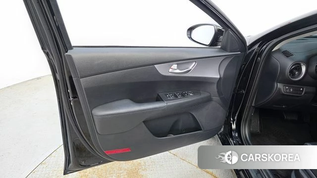 Kia The New K3 2nd generation id 4474975 из Кореи 16