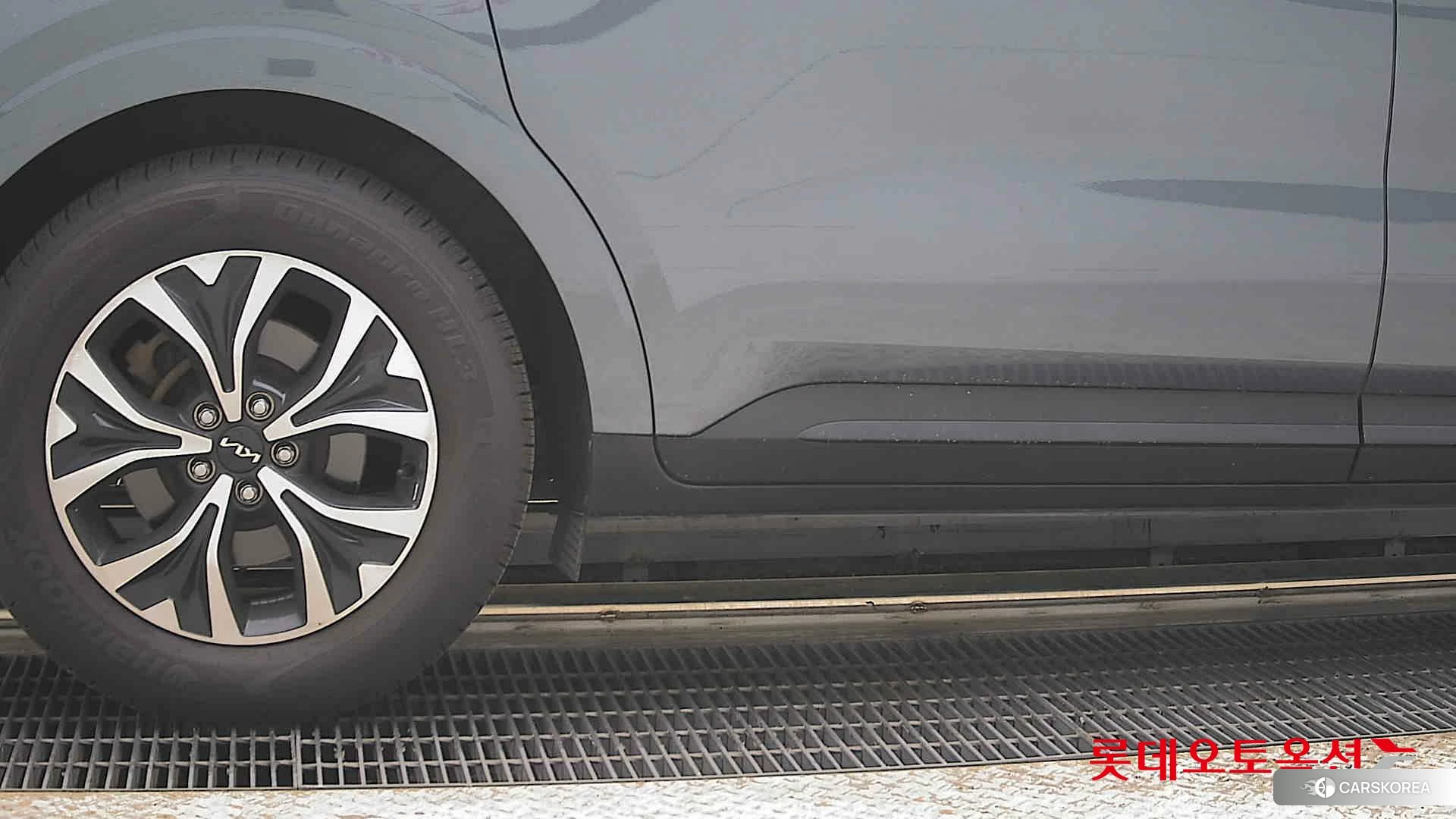 Kia Carnival id 4312628 из Кореи 16