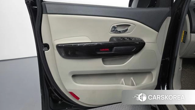 Kia The New Carnival id 4667624 из Кореи 16