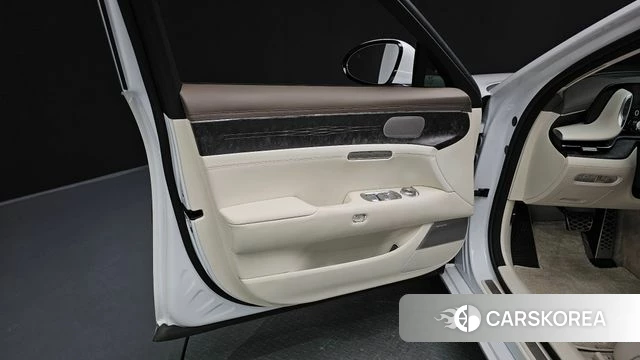 Genesis G90 (RS4) id 4579915 из Кореи 16