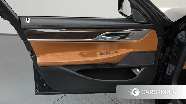 BMW 7 Series (G11) id 4698259 из Кореи 16