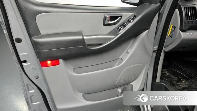 Hyundai The New Grand Starex id 4356904 из Кореи 16