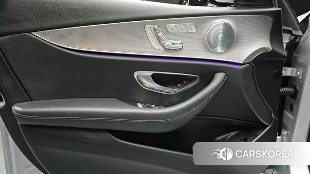 Mercedes-Benz E-Class W213 id 4411292 из Кореи 16