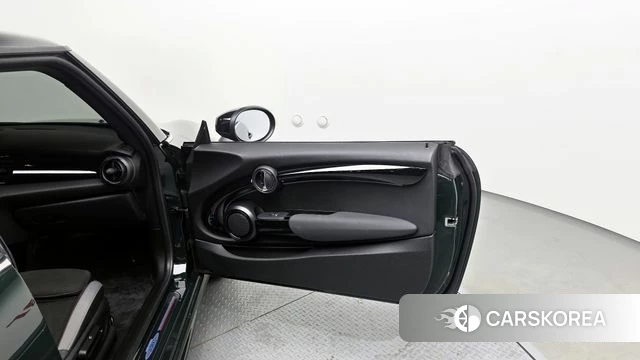 Mini Cooper S id 4267677 из Кореи 16