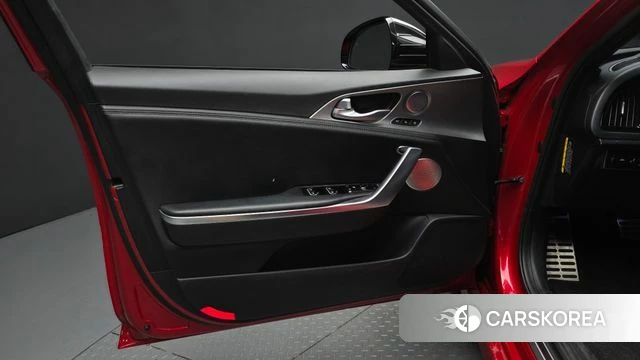 Kia Stinger id 4356850 из Кореи 16