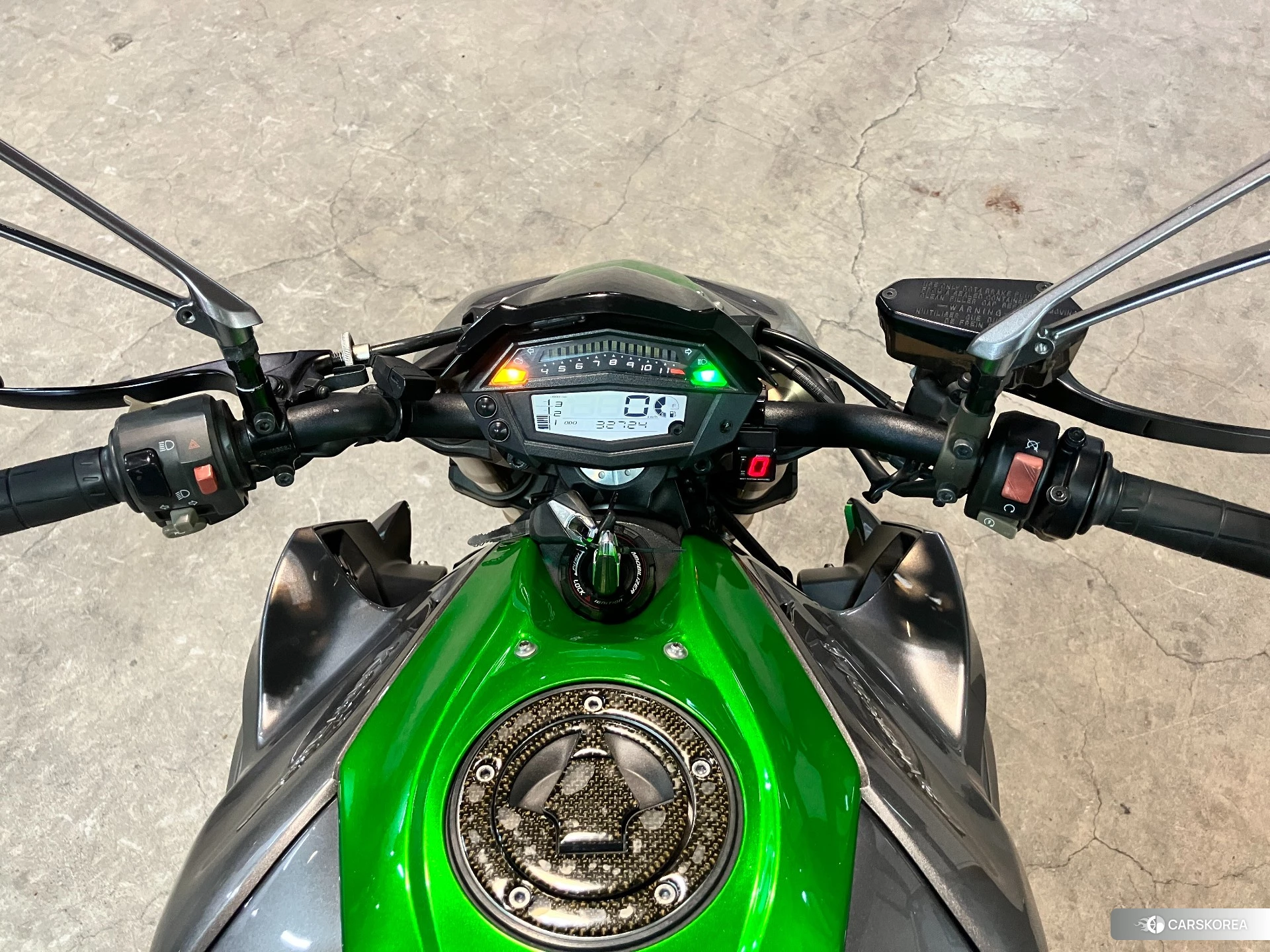Kawasaki Z1000 id 4348018 из Японии 16