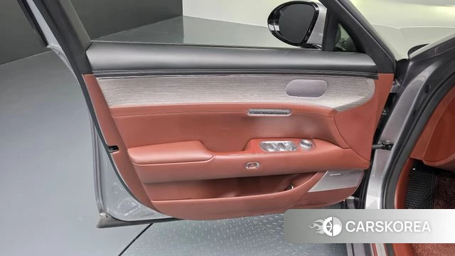 Genesis G90 (RS4) id 4469846 из Кореи 16