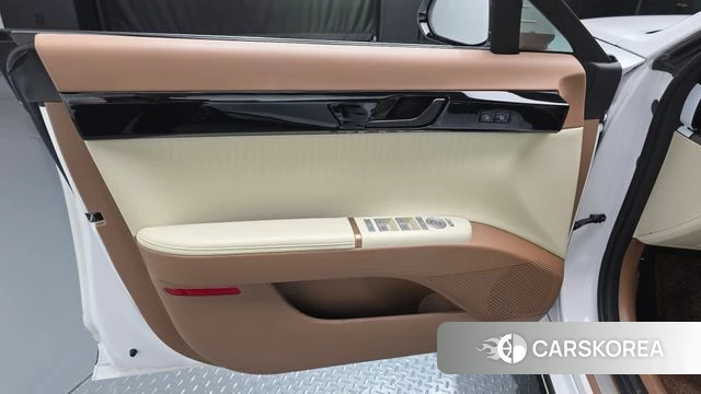 Hyundai Grandeur Hybrid (GN7) id 4315547 из Кореи 16