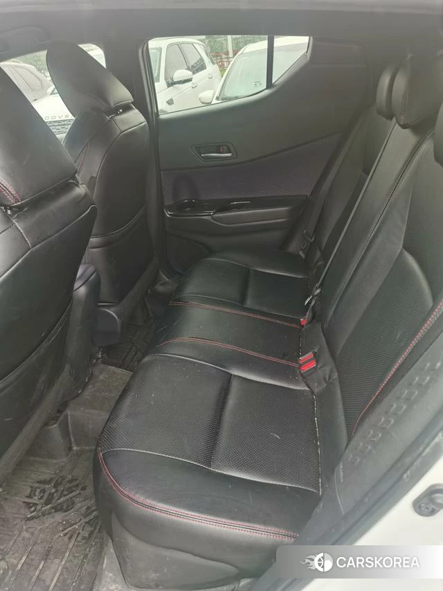 Toyota C-HR id 4210927 из Китая 16