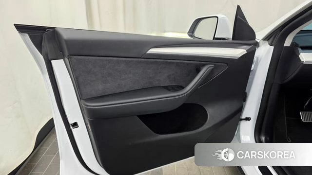 Tesla Model Y id 4474768 из Кореи 16