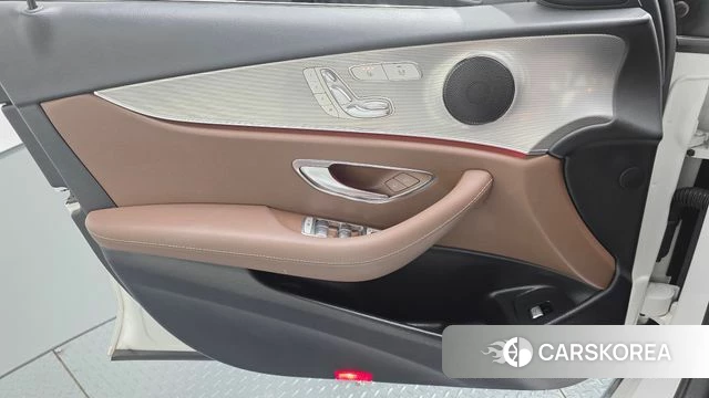 Mercedes-Benz E-Class W213 id 4318318 из Кореи 16