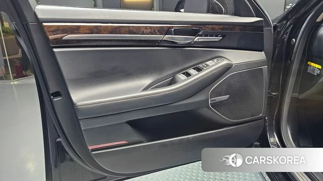 Genesis G90 id 4435545 из Кореи 16