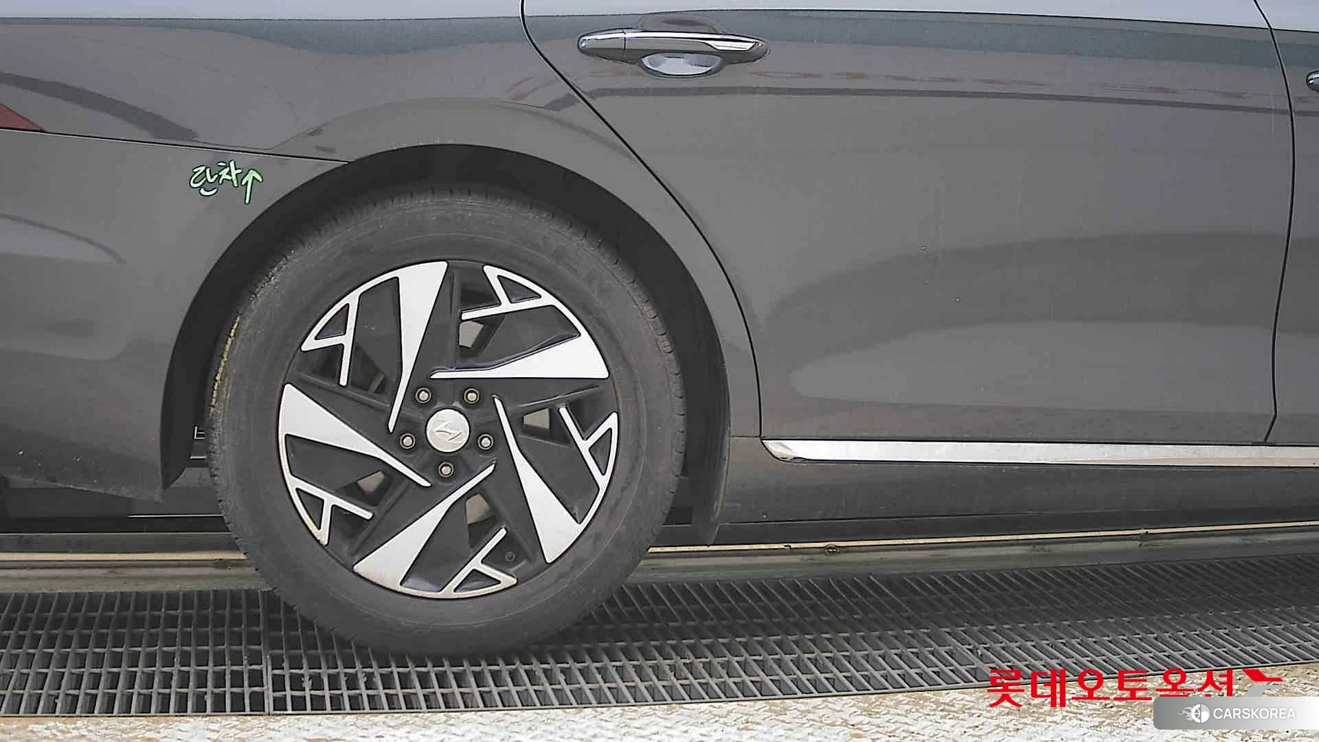 Hyundai Grandeur Hybrid id 4289304 из Кореи 16