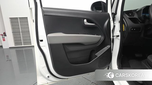 Kia The New Kia Ray EV id 4308395 из Кореи 16