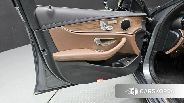 Mercedes-Benz E-Class W213 id 4613733 из Кореи 16