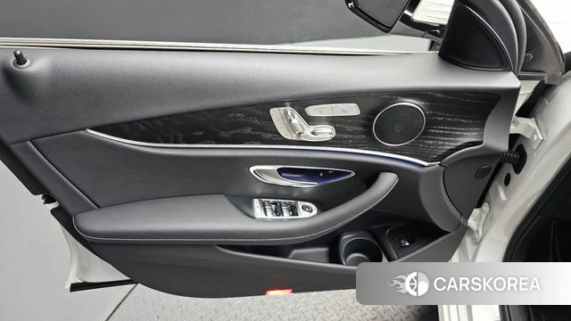 Mercedes-Benz E-Class W213 id 4408956 из Кореи 16