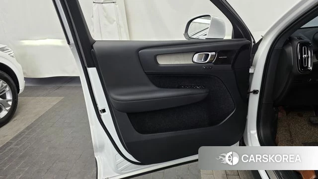 Volvo XC40 id 4384385 из Кореи 16